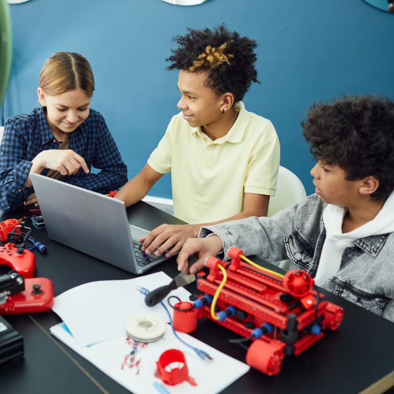 We Provide 3D Printer Support and Maintenance for School